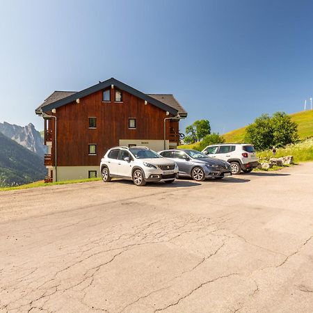 Aravis Apartment Манигод Екстериор снимка