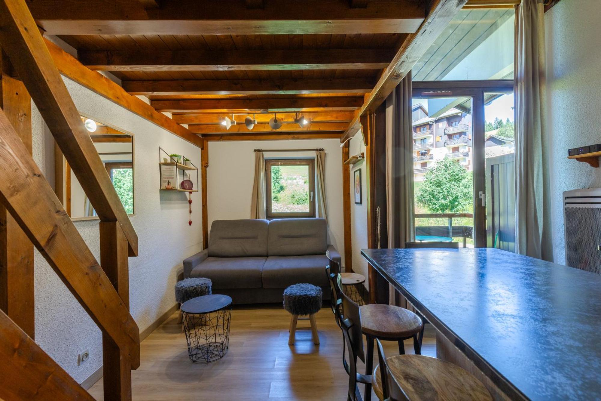 Aravis Apartment Манигод Екстериор снимка