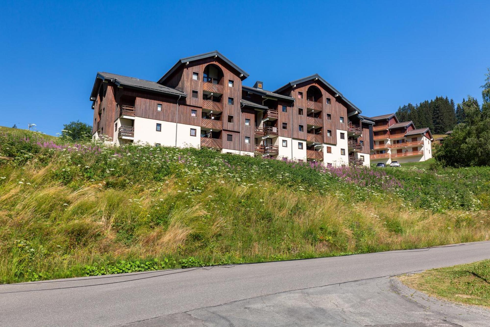 Aravis Apartment Манигод Екстериор снимка